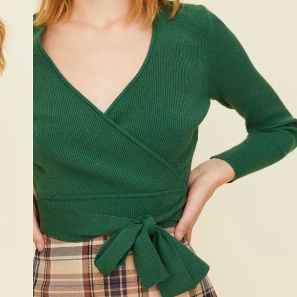 Little moon black tie front long sleeve - Picture 2 of 8